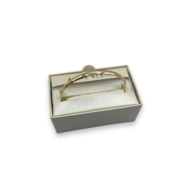 NEW Macy's Gold Minimalist Bangle Bracelet Slip On Layering Classic Yellow - Picture 4 of 8